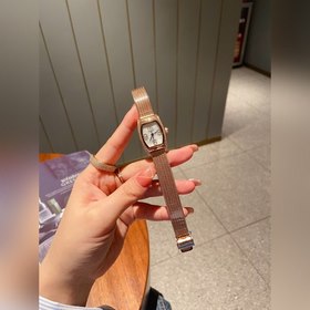 Longines Small Classic с тремя стрелками календарем Эта модель яв