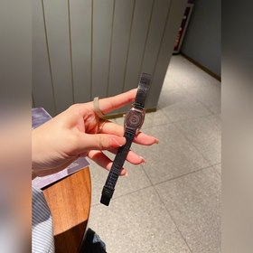 Longines Small Classic с тремя стрелками календарем Эта модель яв
