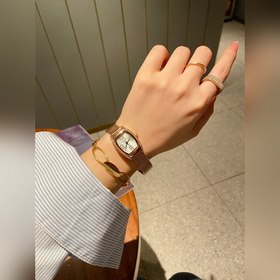 Longines Small Classic с тремя стрелками календарем Эта модель яв