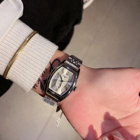 Коллекция Longines Classic. Классическая форма бочонка. Размер ко