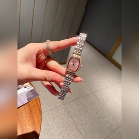 Longines Small Classic с тремя стрелками календарем Эта модель яв