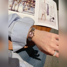 Longines Small Classic с тремя стрелками календарем Эта модель яв