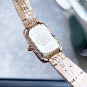 Лонгин LONGINES Конный спорт Новая серия женских часов Компактная