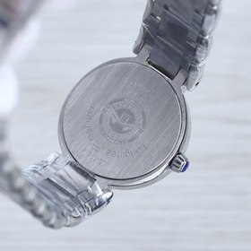 Часы Longines Heart Moon с лунными фазами – это элегантность в чи