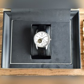 Элегантные мужские часы Longines с классическим двухстрелочным ме