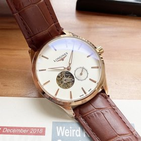Элегантные мужские часы Longines с классическим двухстрелочным ме