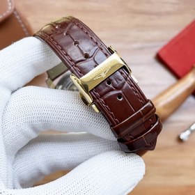 Longines Элитные мужские часы  Трехстрелочные часы в лаконичном 
