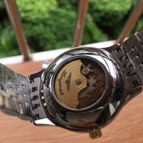 Longines： лаконичные часы с тремя стрелками двойным календарем Эл