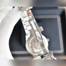 Longines — высококачественные мужские часы с классическим дизайно