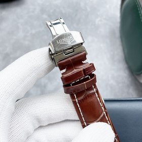 Элегантные мужские часы Longines с уникальным дизайном фаз Луны в