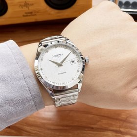 Longines — высококачественные мужские часы с классическим дизайно