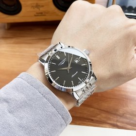 Longines - Серия традиционных часов / Серия 1832 Механизм Оснащен