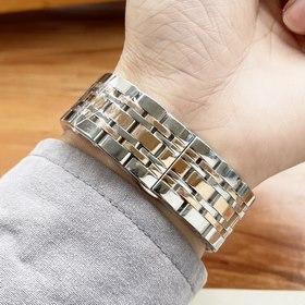 Longines – высококачественные мужские часы с четырьмя стрелками. 