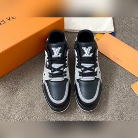 LV Trainer Спортивные кроссовки для пар Изготовлены из кожи по ин