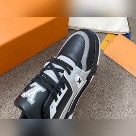 LV Trainer Спортивные кроссовки для пар Изготовлены из кожи по ин