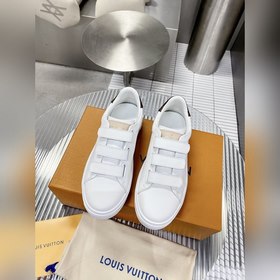 Спортивные кроссовки LV Time Out Изготовлены из гладкой кожи быка