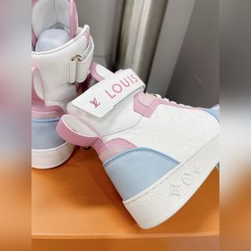 Высокие кроссовки LV Time Out Классическая форма из гладкой кожи,