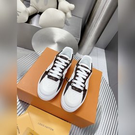 Спортивные кроссовки LV Time Out Классическая форма из гладкой ко