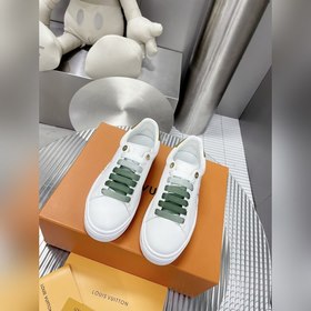 Спортивные кроссовки LV Time Out Классическая форма из гладкой ко