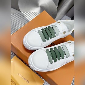 Спортивные кроссовки LV Time Out Классическая форма из гладкой ко