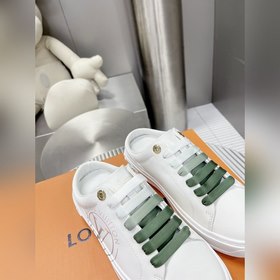 Спортивные кроссовки LV Time Out Классическая форма из гладкой ко
