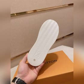 Louis Vuitton Луи Виттен Верх из итальянской кожи первого слоя,