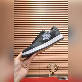 LOUIS VUITTO  Классические модные кроссовки LV Внутренняя часть