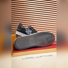 LOUIS VUITTO  Классические модные кроссовки LV Внутренняя часть