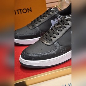 LOUIS VUITTO  Классические модные кроссовки LV Внутренняя часть