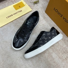 LOUIS VUITTON Луи Виттон Миланский показ мод. Повседневные кроссо