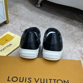 LOUIS VUITTON Луи Виттон Миланский показ мод. Повседневные кроссо