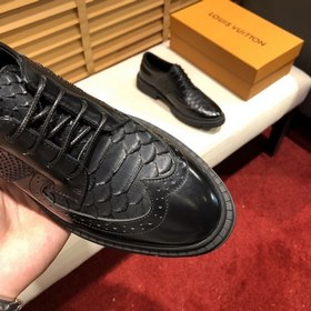 Louis Vuitton Классическая модель кожаных туфель Незаменимый эл