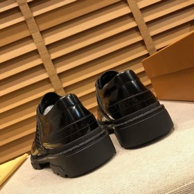 Louis Vuitton Классическая модель кожаных туфель Незаменимый эл