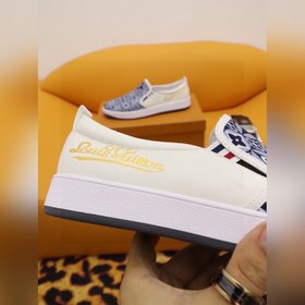 LOUlS VUlTTON Louis Vuitton Повседневная обувь Итальянский импор