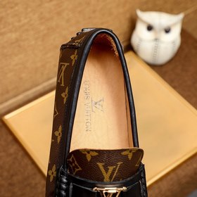 LV Новые туфли-ботинки черного и кофейного цветов Импортная ориги
