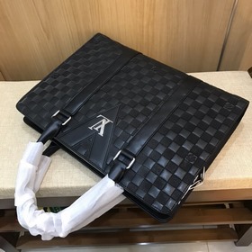 LV Мужской роскошный портфель Модель： 824-1 Новая гладкая кожаная