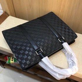 LV Мужской роскошный портфель Модель： 824-1 Новая гладкая кожаная