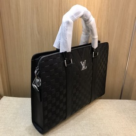 LV Мужской роскошный портфель Модель： 824-1 Новая гладкая кожаная