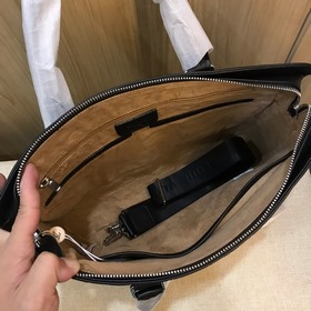 LV Мужской роскошный портфель Модель： 824-1 Новая гладкая кожаная