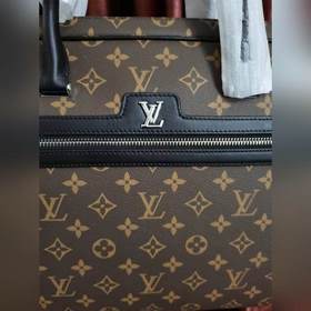 LV Сумка-портфель через плечо Модель： 869-1 Изготовлена из класс