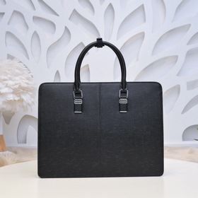 Мужской портфель LV из телячьей кожи Изготовлена из телячьей кожи