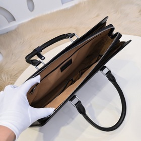Мужской портфель LV из телячьей кожи Изготовлена из телячьей кожи
