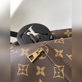 LV Montsouris Маленькая сумка через плечо, модель M45515, черная 