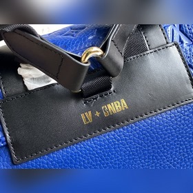 LV Модель M21104 Синий Рюкзаки Серия CHRISTOPHER Средний рюкзак 