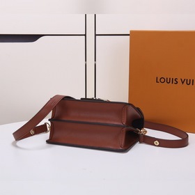 Сумка LV Mini Dauphine Модель： М44582 Миниатюрный дизайн сочетает