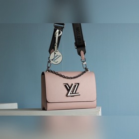 Сумка LV TWIST среднего размера Эта изящная сумка небольшого раз