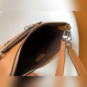Сумка LV Marelle через плечо Сумка Marelle изготовлена из зернис