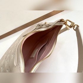 LV Сумка Bagatelle, модель 46113, розовая  Сумка Bagatelle из м