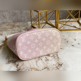 LV Модель M59861 Серый Градиентная серия Сумка через плечо Вниман