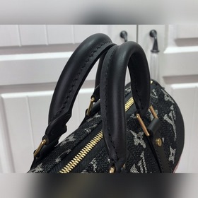 Сумка LV KEEPALL XS через плечо Раннее весна 2022 года ознаменов